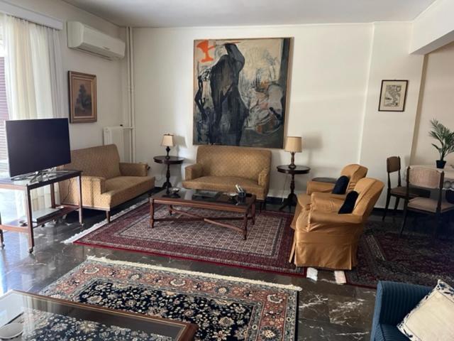 Spacious And Sunny Appartment In Cholargos Athena Bagian luar foto