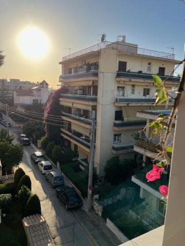 Spacious And Sunny Appartment In Cholargos Athena Bagian luar foto