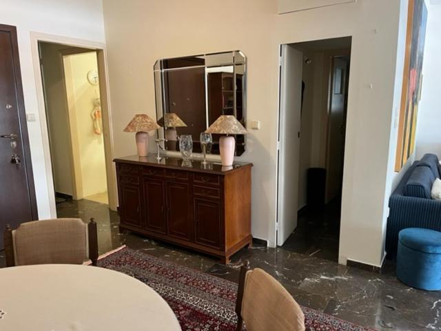 Spacious And Sunny Appartment In Cholargos Athena Bagian luar foto
