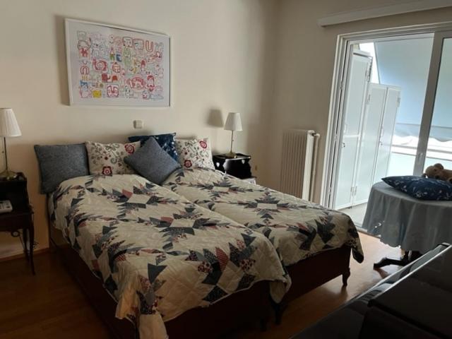 Spacious And Sunny Appartment In Cholargos Athena Bagian luar foto